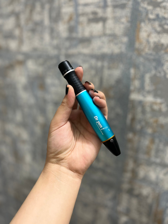 خرید درماپن A1W اصلی دکتر پن میکرونیدلینگ همراه آموزش کامل ارسال فوری derma pen