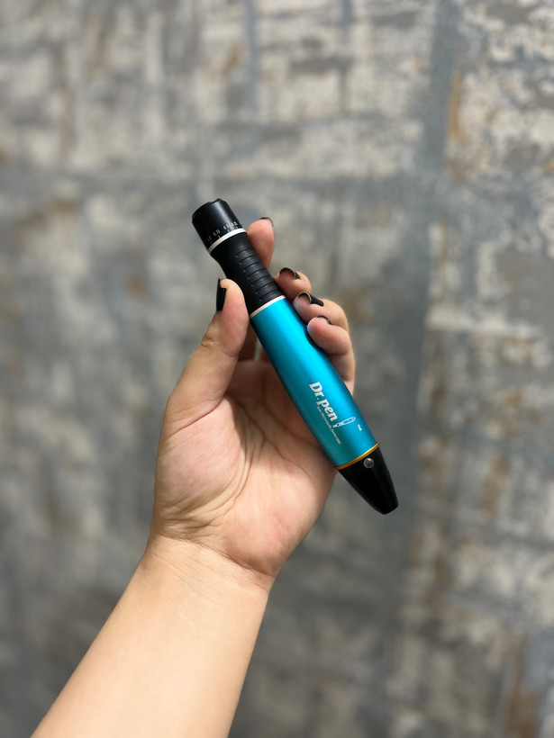 خرید درماپن A1W اصلی دکتر پن میکرونیدلینگ همراه آموزش کامل ارسال فوری derma pen
